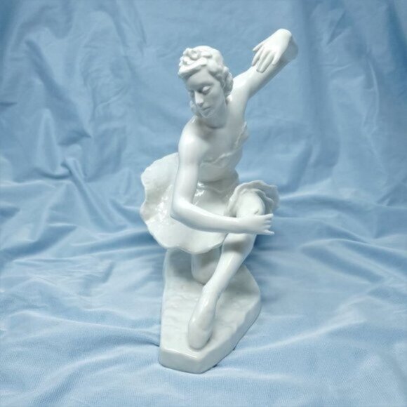 Rosenthal Daisy Spies Ballerina Porcelain Figurine by Lore Friedrich Gronau - Picture 7 of 10